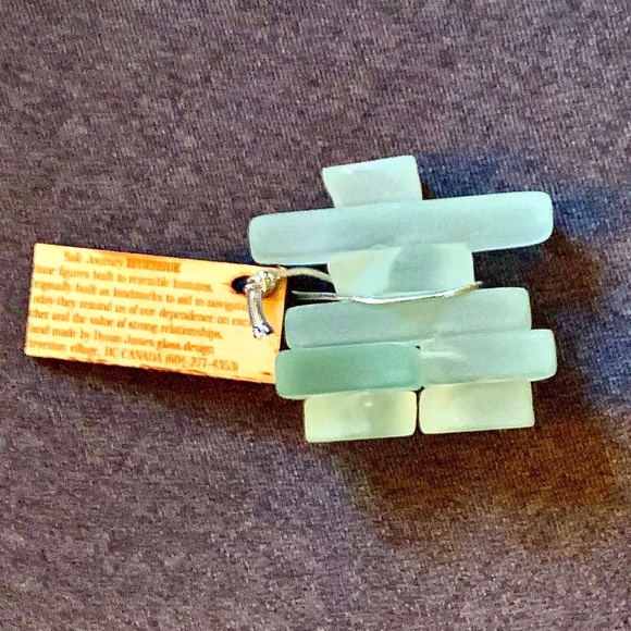 Inukshuk Frosted Glass Figurine NWT - Picture 2 of 6